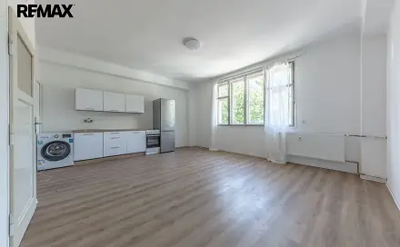 Prodej bytu 2+kk 43 m², Soběslavská, Praha 3 - Vinohrady