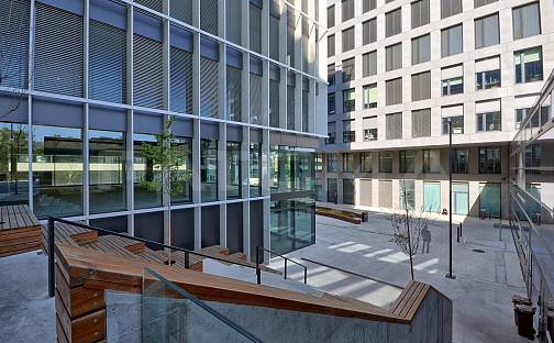 Pronájem kanceláře 692 m², Voctářova, Praha 8 - Libeň