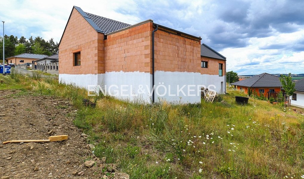 Prodej domu 240 m² s pozemkem 913 m², Holýšov – náhled fotky 11