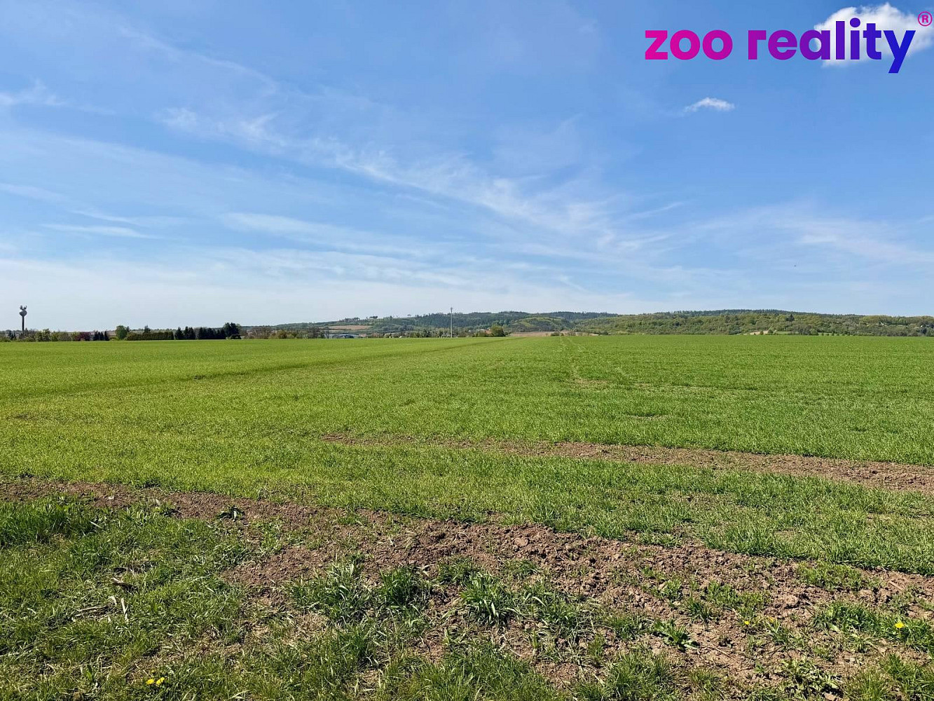 Prodej pole 5 596 m²
