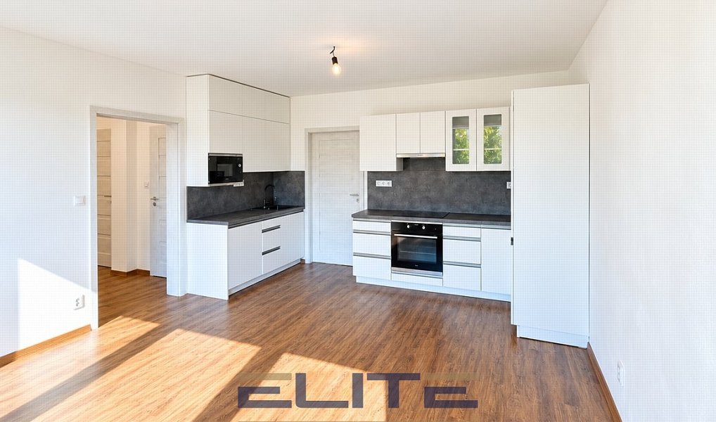 Prodej bytu 4+kk 70 m², Liberec – náhled fotky 2