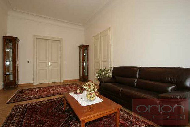 Pronájem bytu 4+kk 124 m² – fotografie 2