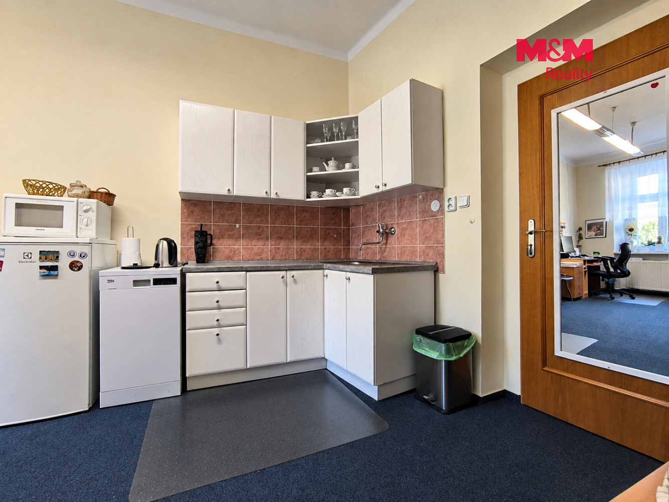 Pronájem kanceláře 85 m² – fotografie 4