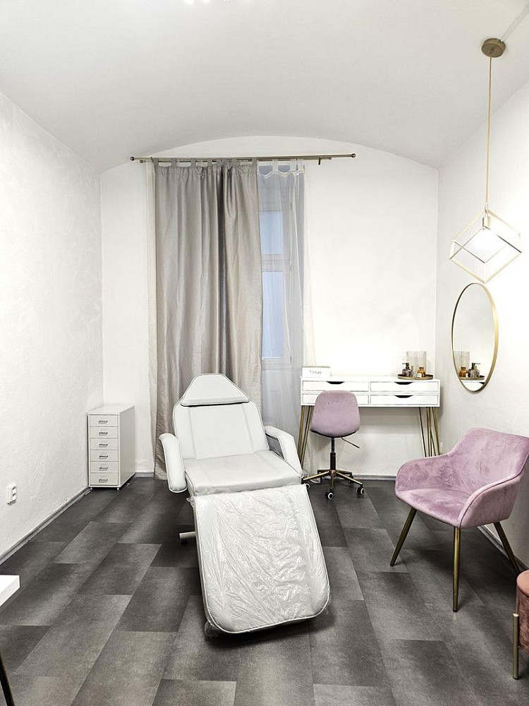 Pronájem obchodních prostor 10 m² – fotografie 2