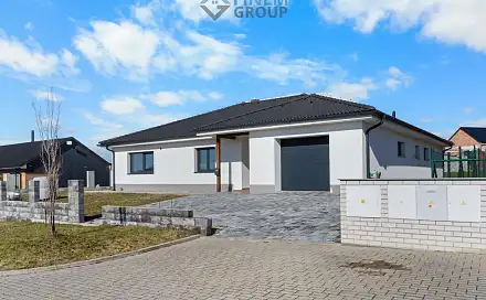 Prodej domu 242 m² s pozemkem 1 009 m², Veselí nad Lužnicí, okres Tábor