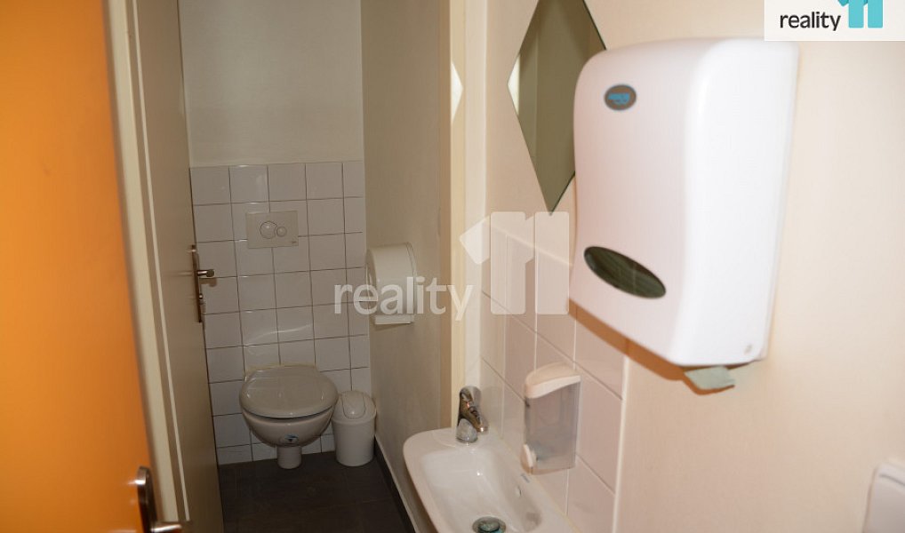 Prodej komerčního objektu (jiného typu) 34 m², Karlovy Vary – náhled fotky 12