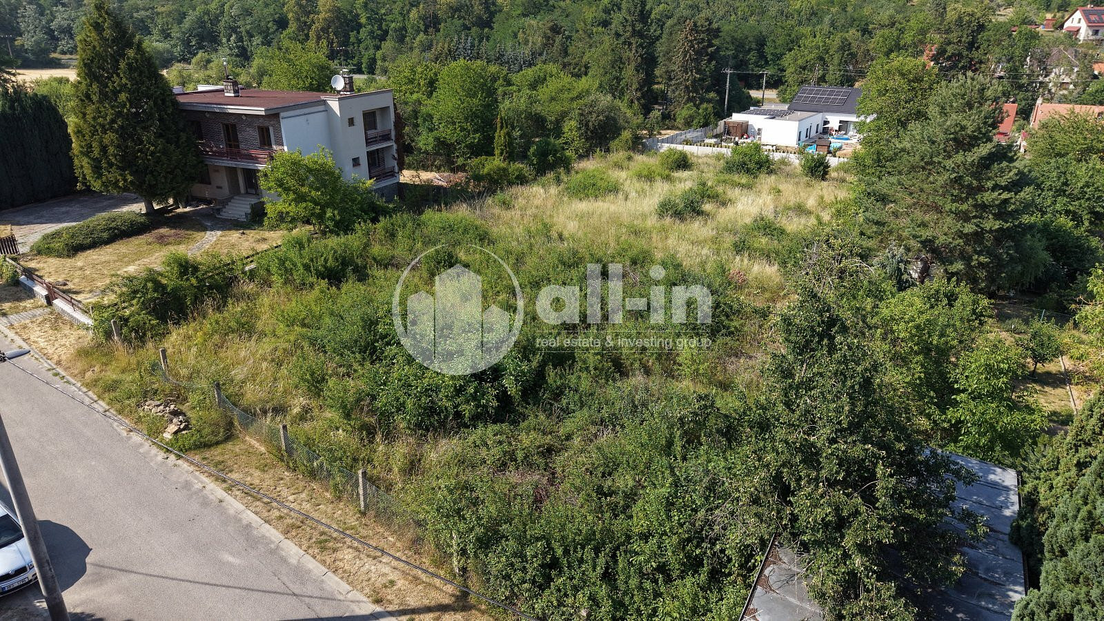 Prodej stavebního pozemku 2 413 m² – fotografie 3