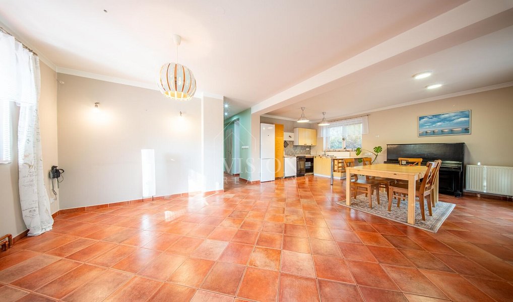 Prodej domu 200 m² s pozemkem 882 m², Dražičky – náhled fotky 3