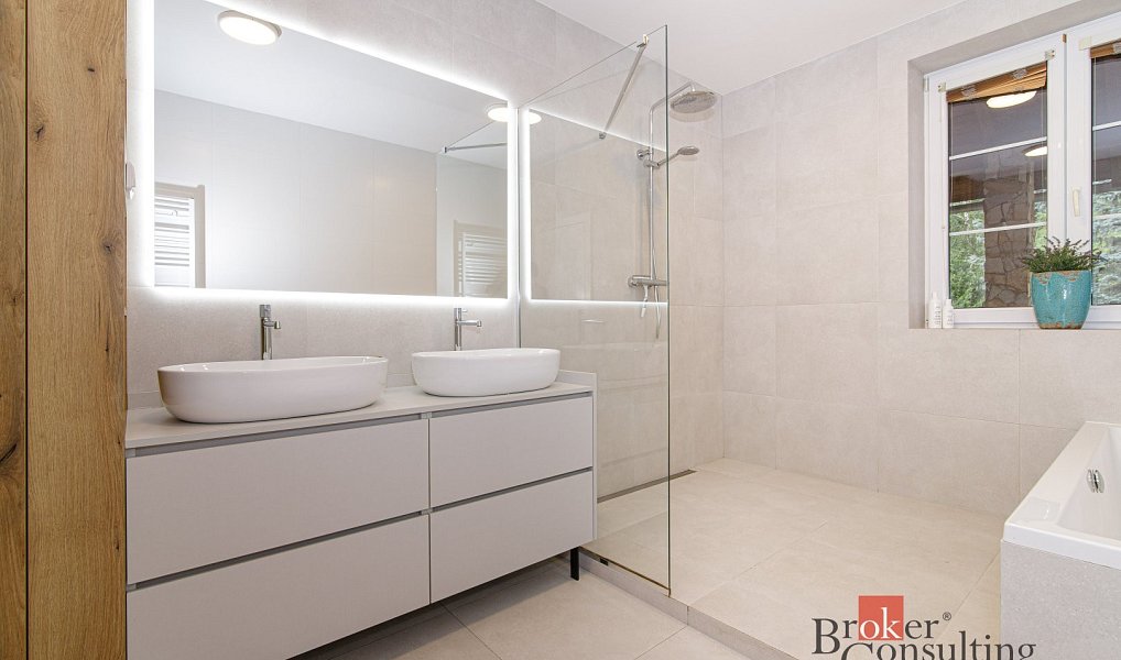 Pronájem domu 179 m² s pozemkem 1 214 m², Ostrava – náhled fotky 18