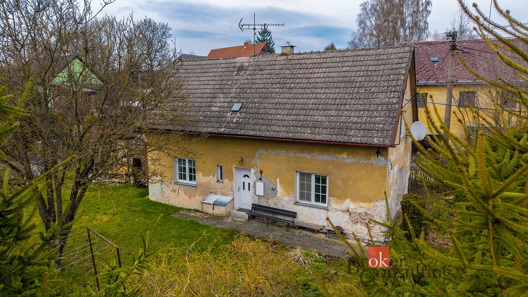 Prodej domu 118 m² s pozemkem 607 m² – fotografie 2