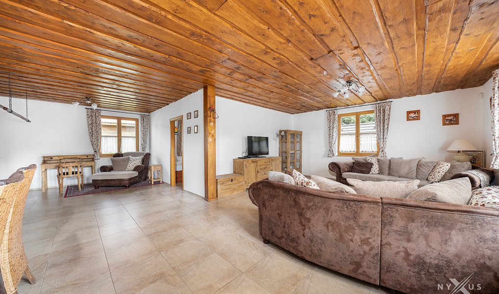 Prodej ubytovacího objektu 306 m², Kvilda – náhled fotky 11