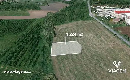 Prodej pole 1 224 m², Choltice, okres Pardubice