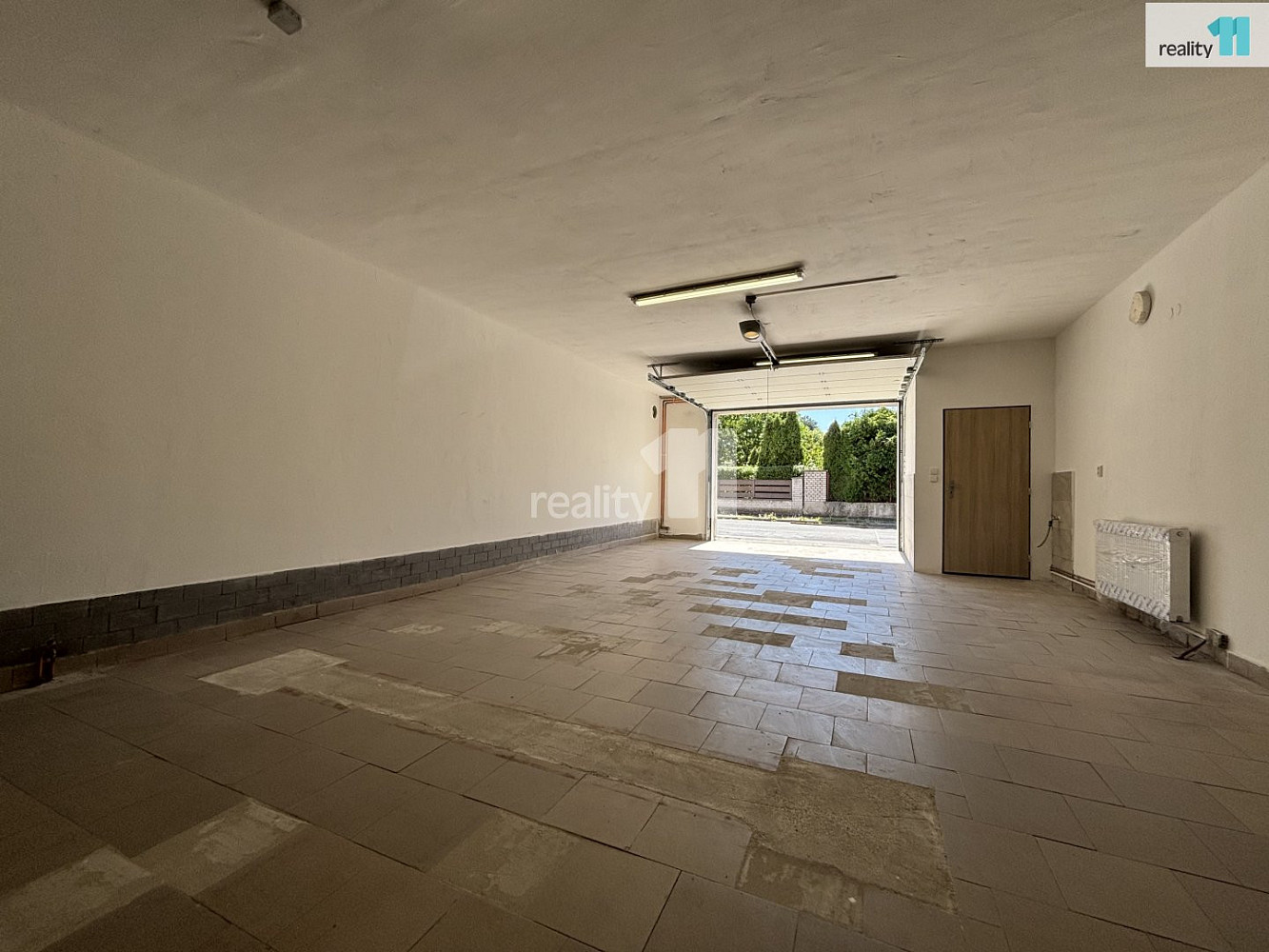 Pronájem obchodních prostor 144 m² – fotografie 3