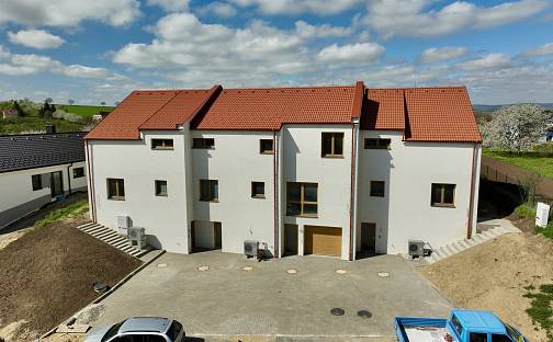 Prodej domu 206 m² s pozemkem 542 m², Hlubočany, okres Vyškov