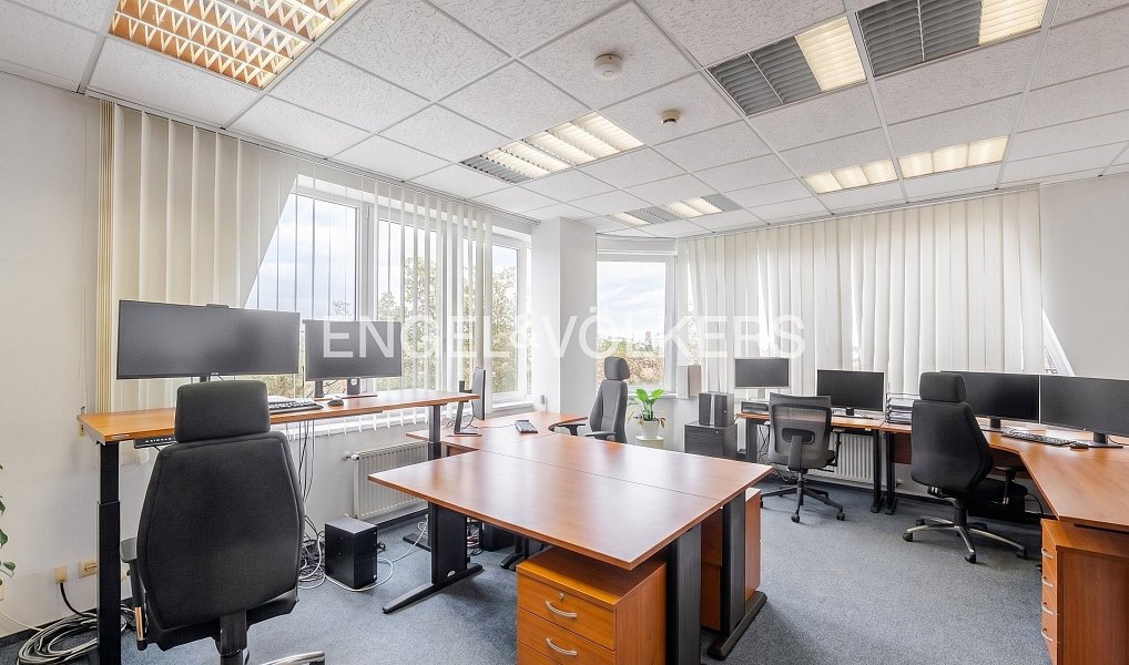 Pronájem kanceláře 191 m², Praha – náhled fotky 6