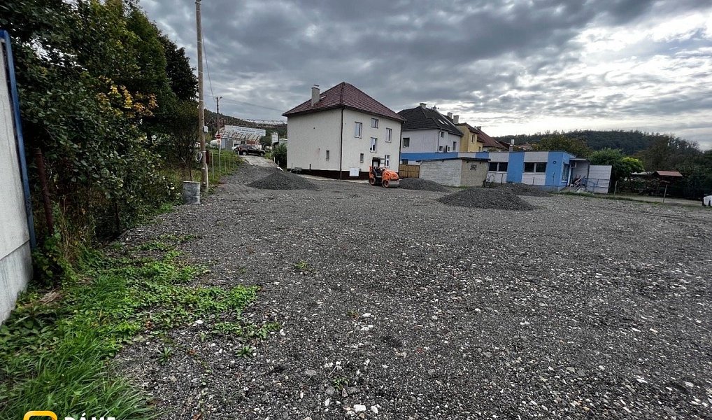 Pronájem komerčního pozemku 950 m², Zlín – náhled fotky 5