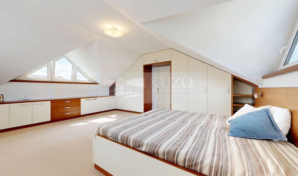 Prodej domu 196 m² s pozemkem 149 m², Hostivice – náhled fotky 11