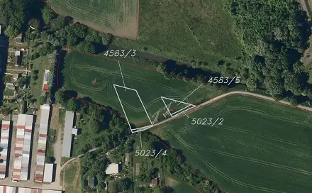 Prodej pole 988 m², Hulín, okres Kroměříž