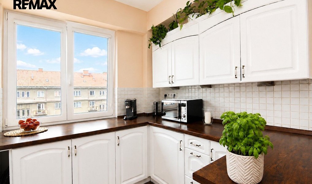 Prodej bytu 2+1 70 m², Praha – náhled fotky 4