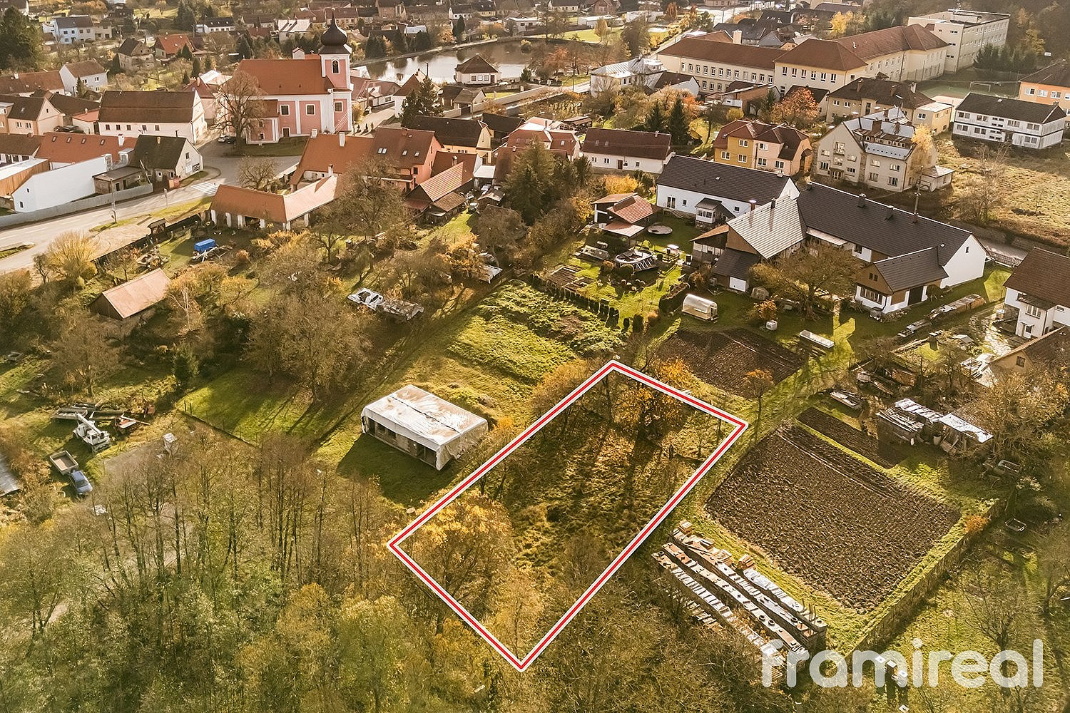Prodej stavebního pozemku 1 079 m² — photo 2