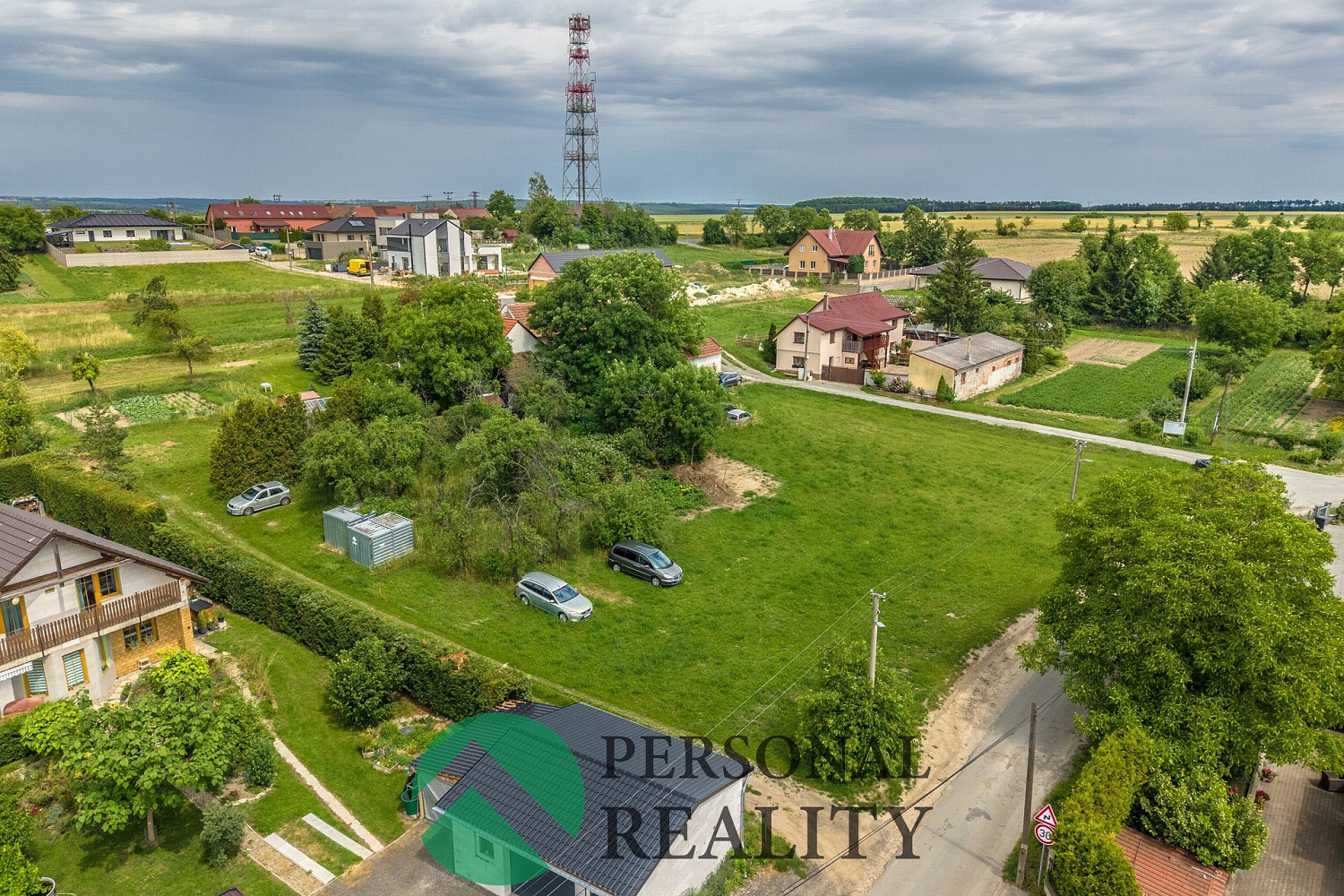 Prodej stavebního pozemku 936 m² — photo 2