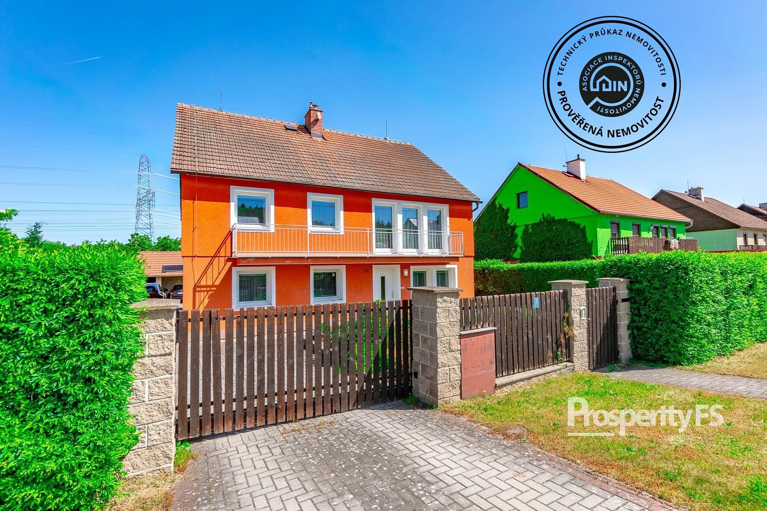 Prodej domu 206 m² s pozemkem 1 318 m²