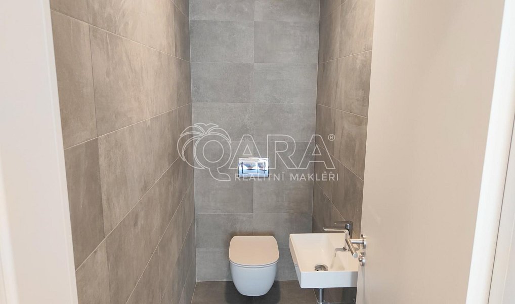 Pronájem bytu 4+kk 106 m², Vysoký Újezd – náhled fotky 20