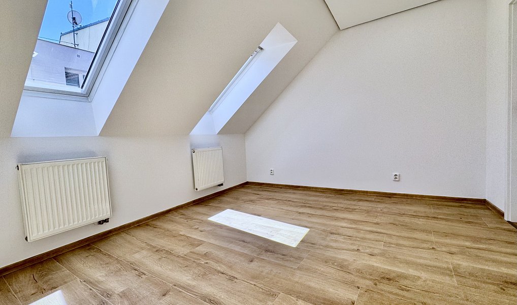 Pronájem bytu 2+kk 52 m², Znojmo – náhled fotky 7