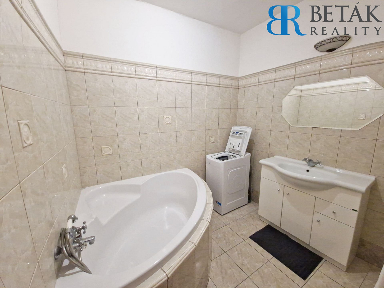 Prodej domu 300 m² s pozemkem 101 m² – fotografie 4