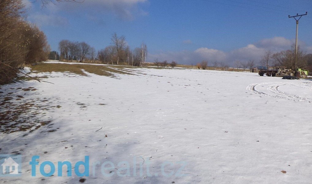 Prodej pozemku 680 m², Ločenice – fotka 1 z 7