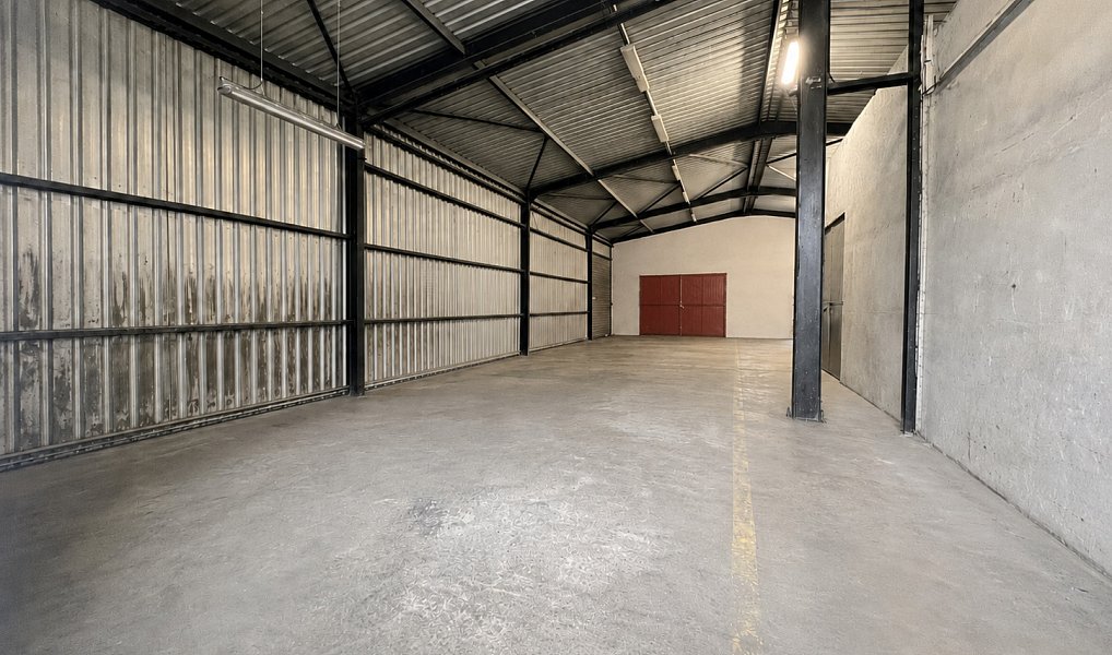 Prodej výrobních prostor 600 m², Pardubice – náhled fotky 13