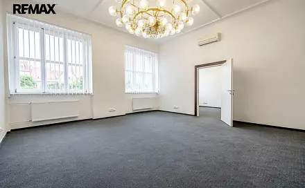 Pronájem kanceláře 31 m², Mírové náměstí, Louny