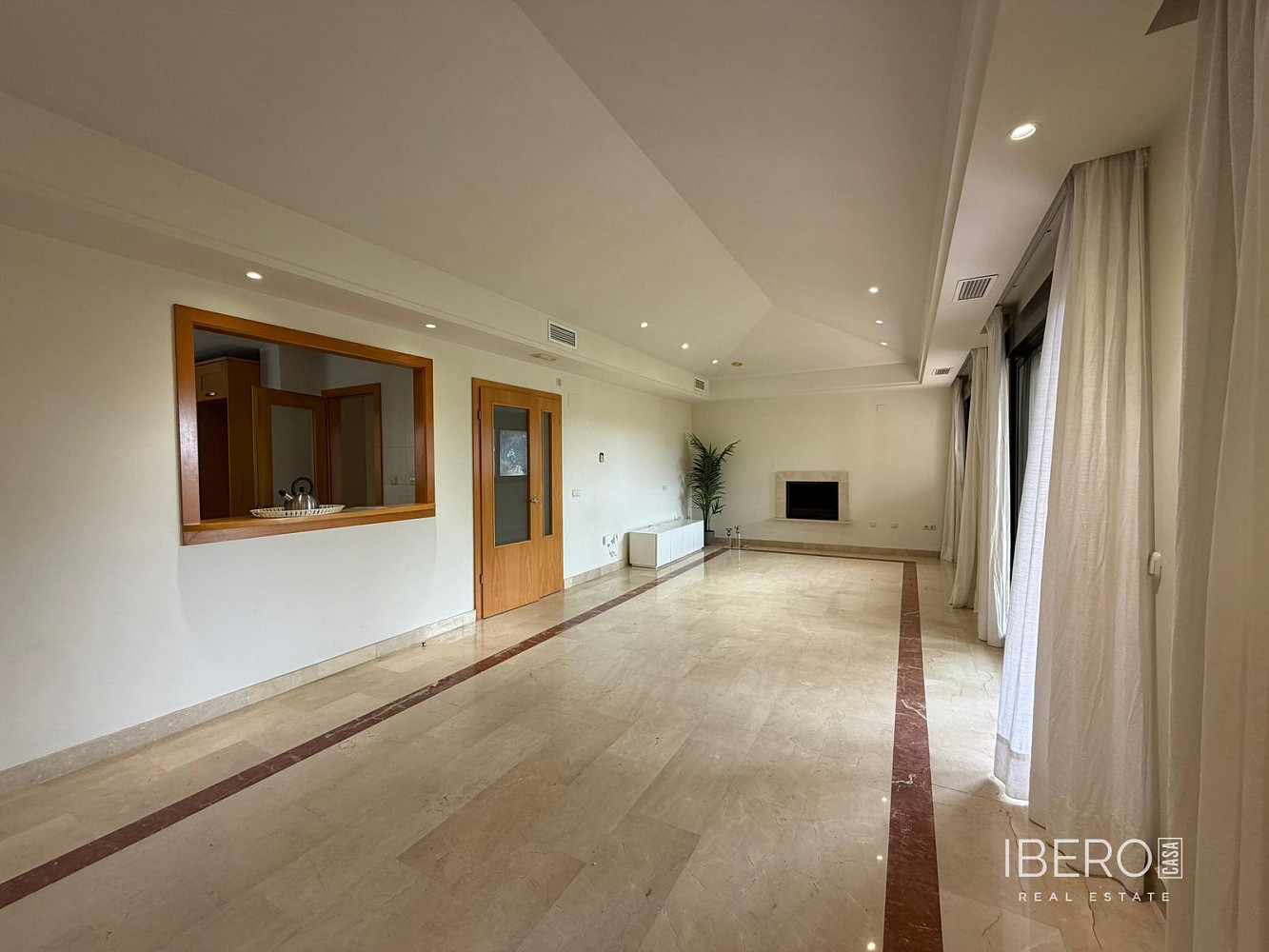 Piso 5+kk – Marbella, Nueva Andalucía - Vista 4