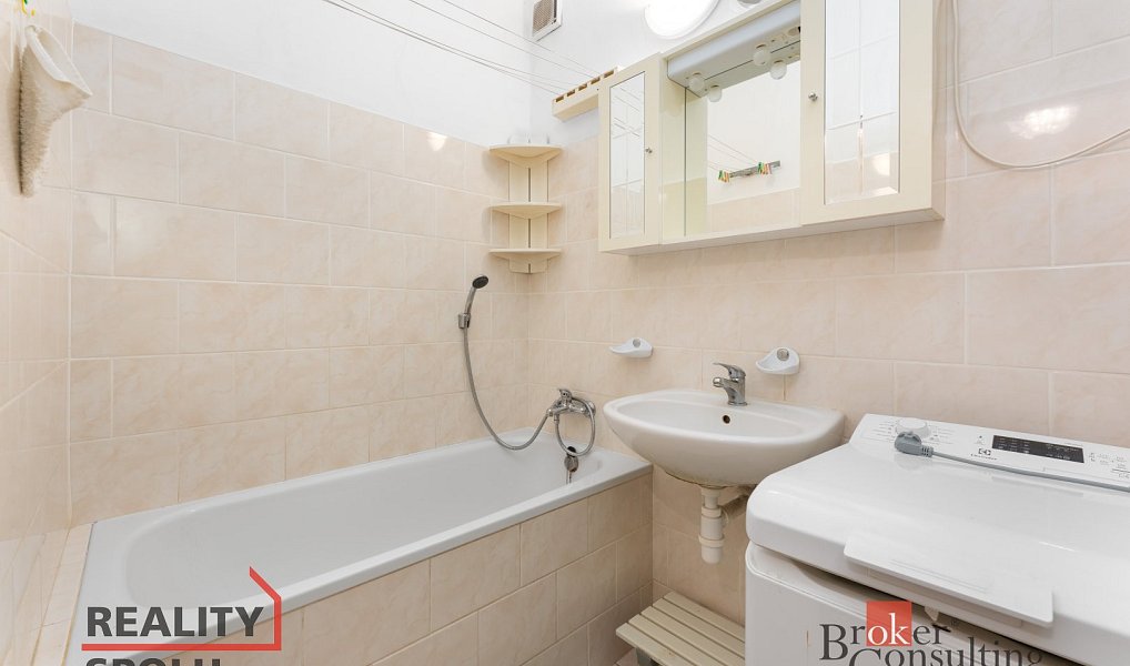 Prodej bytu 3+1 72 m², Praha – náhled fotky 10