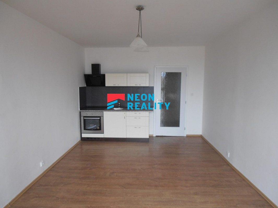 Pronájem bytu 1+kk 32 m²