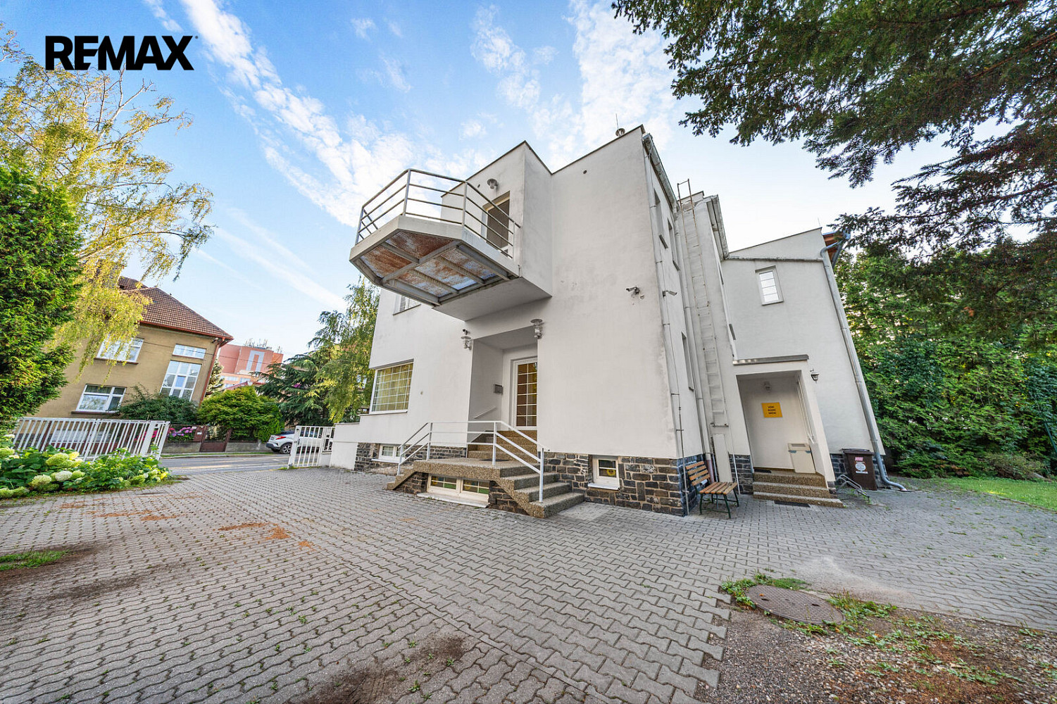 Prodej domu 361 m² s pozemkem 1 042 m² – fotografie 2