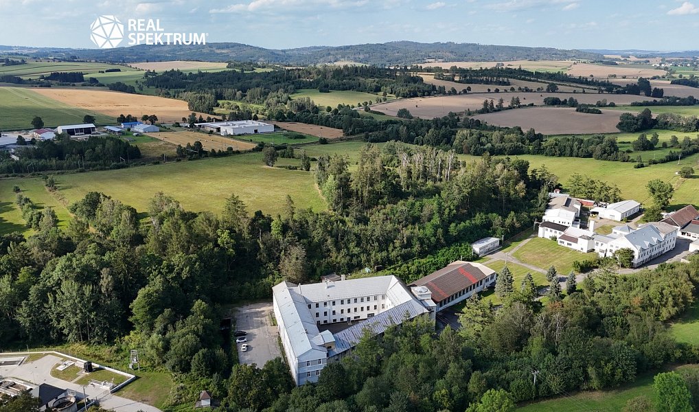 Prodej výrobních prostor 10 000 m², Batelov – náhled fotky 9