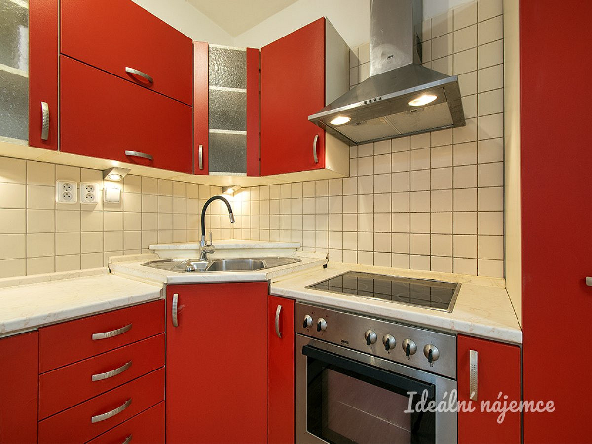 Pronájem bytu 3+kk 65 m² – fotografie 2