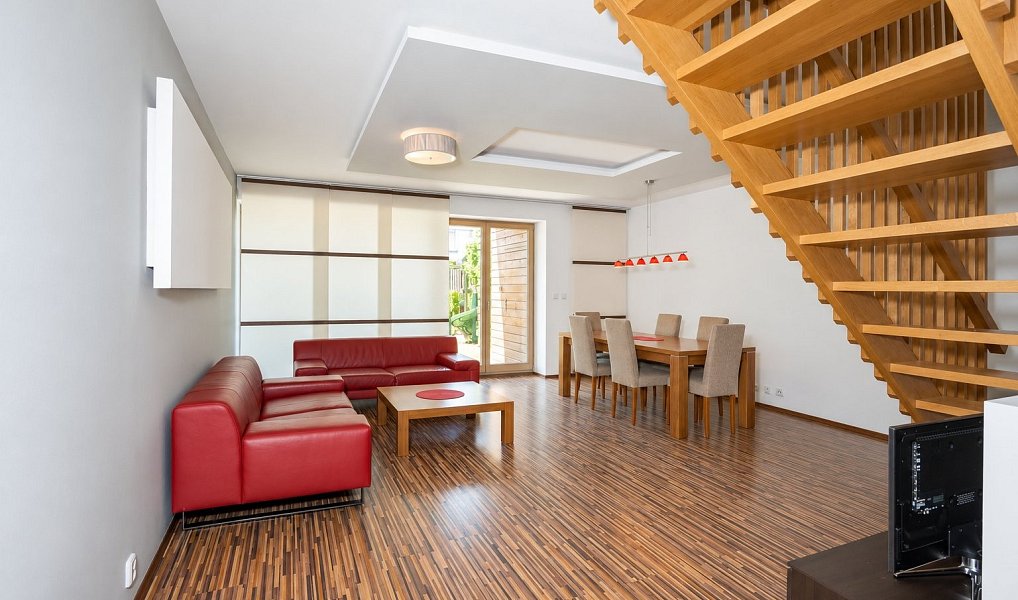 Pronájem bytu 4+kk 120 m², Husinec – náhled fotky 3