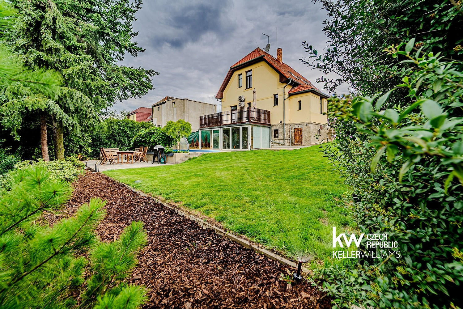 Prodej domu 145 m² s pozemkem 719 m² – fotografie 2