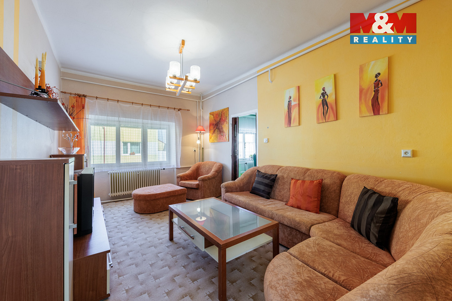 Prodej nájemního domu, činžáku 72 m² — photo 2
