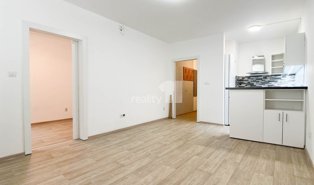 Pronájem bytu 2+kk 38 m², Hulín – náhled fotky 2