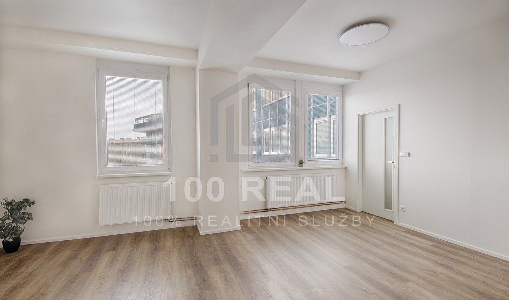 Pronájem bytu 2+kk 45 m², Hradec Králové – náhled fotky 6