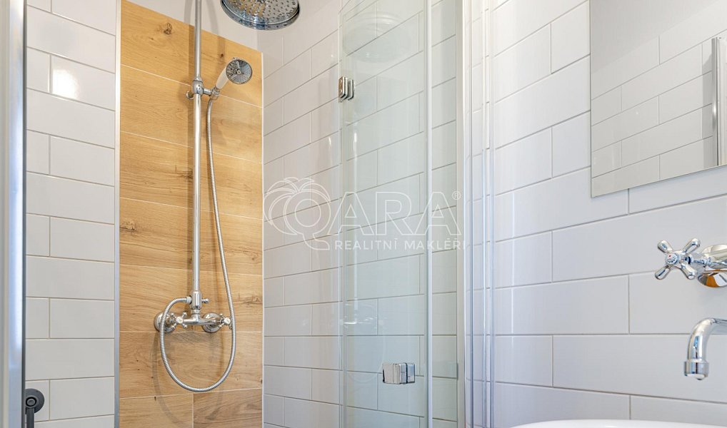 Prodej bytu 3+1 77 m², Praha – náhled fotky 13