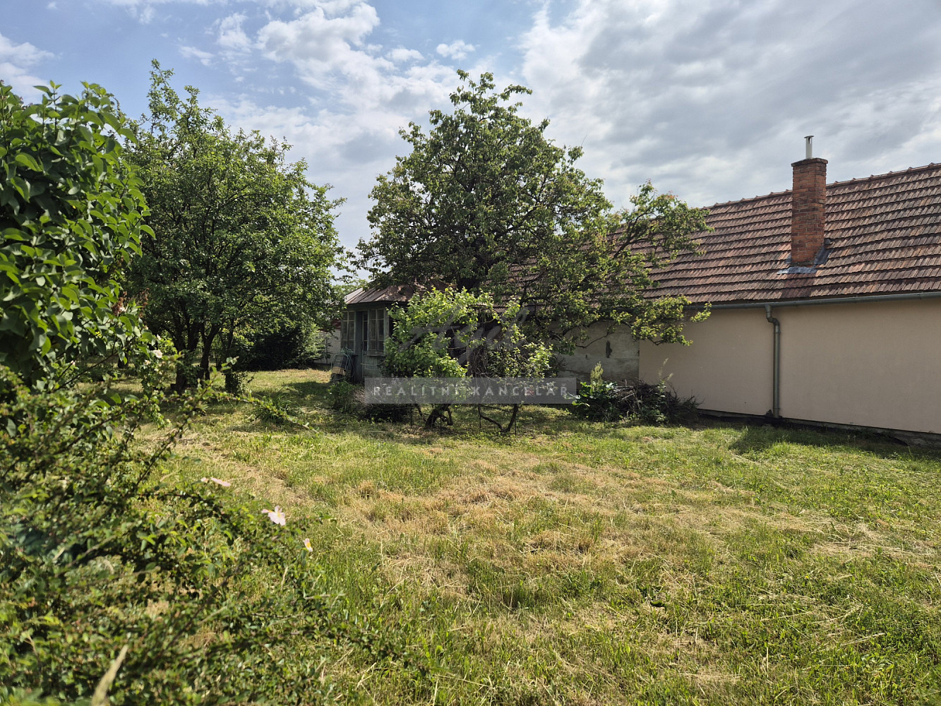 Prodej stavebního pozemku 771 m² – fotografie 2