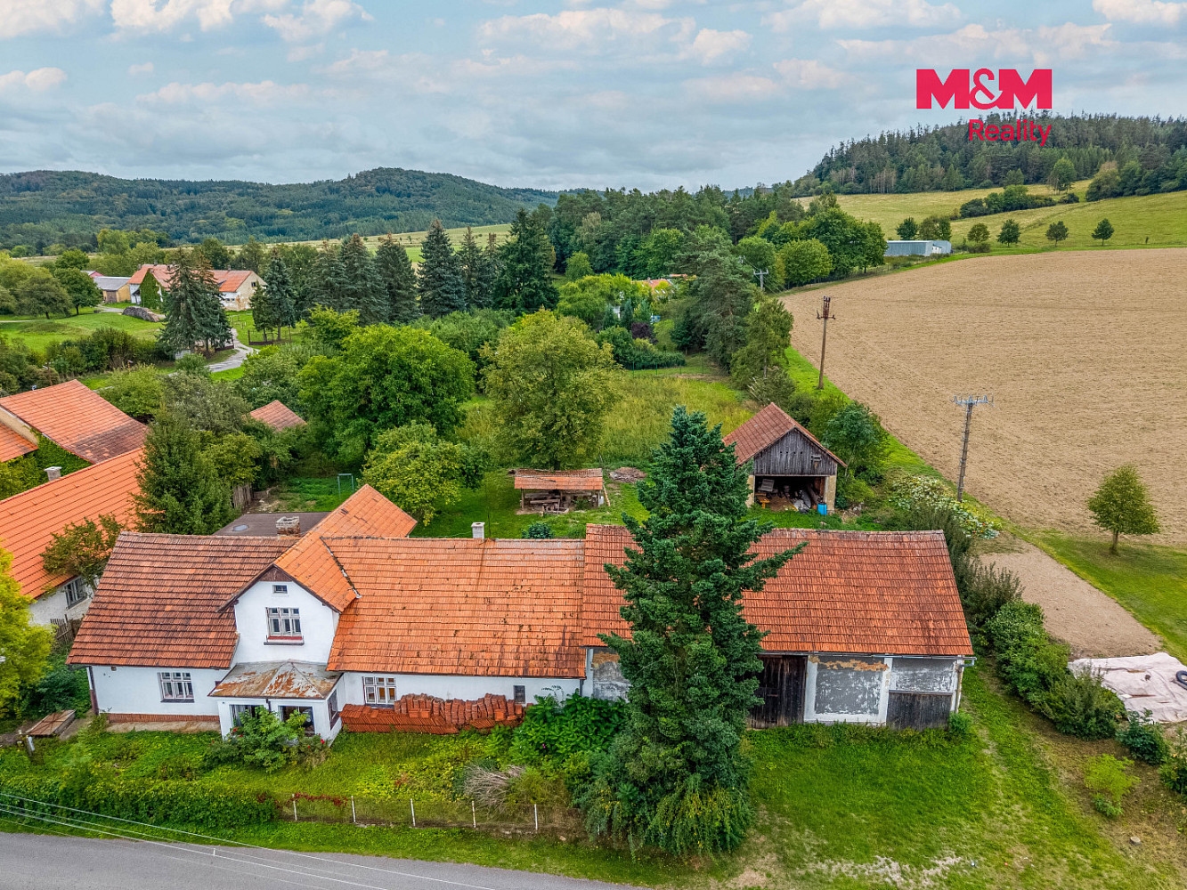 Prodej domu 182 m² s pozemkem 3 085 m² – fotografie 2