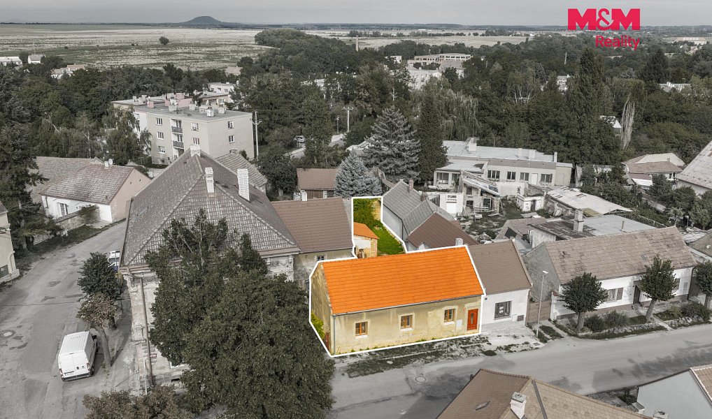 Prodej domu 74 m² s pozemkem 269 m², Zlonice – náhled fotky 2