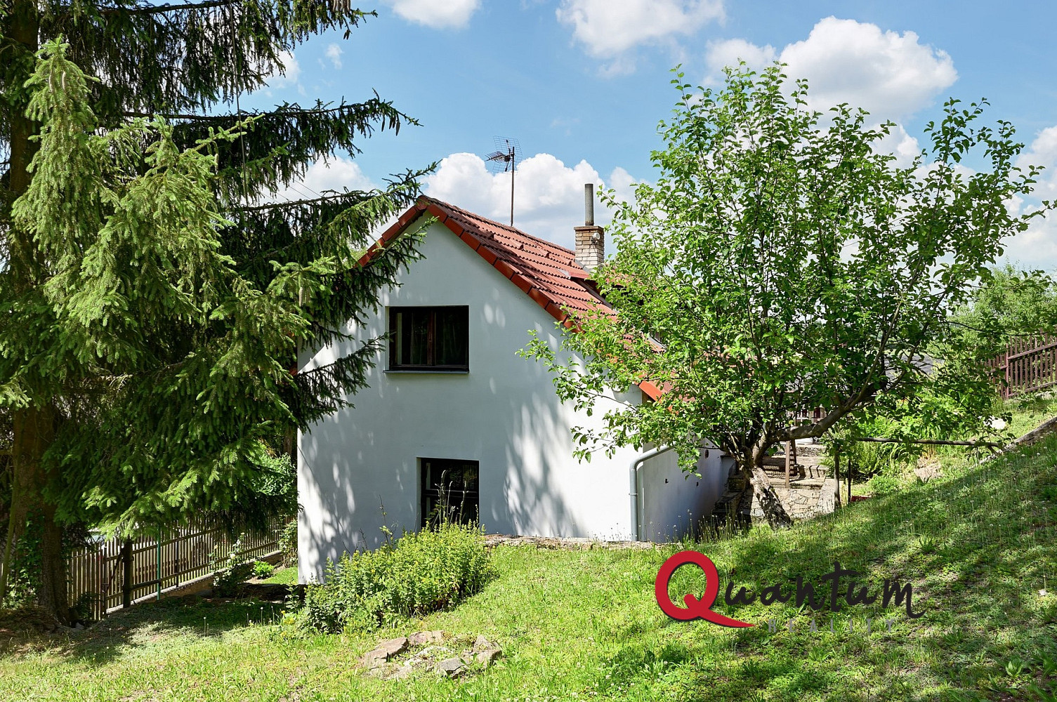 Prodej domu 110 m² s pozemkem 812 m² — photo 2