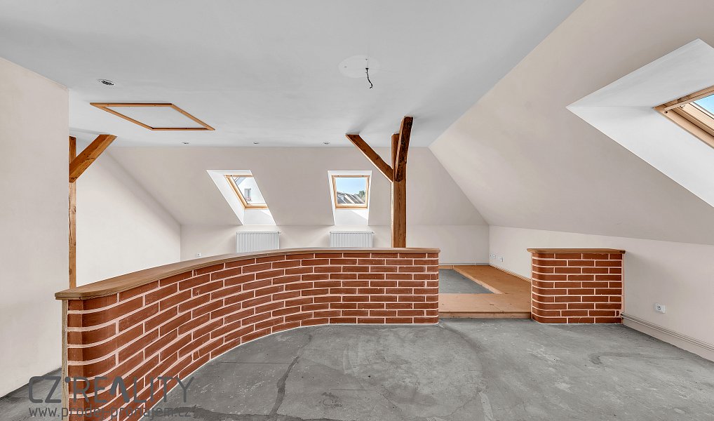 Prodej domu 164 m² s pozemkem 1 038 m², Sadská – náhled fotky 5