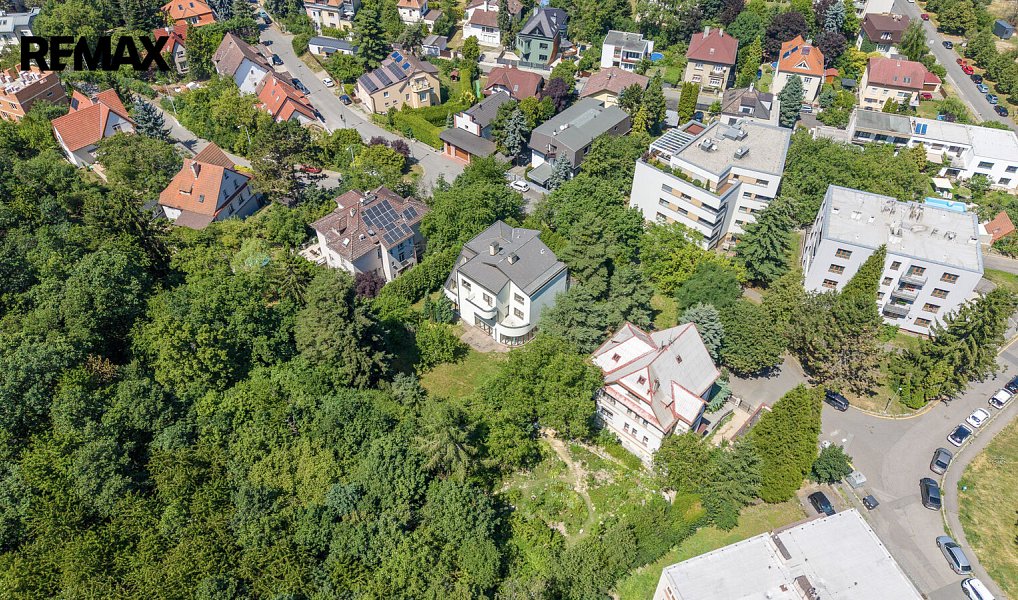 Prodej domu 358 m² s pozemkem 1 101 m², Praha – náhled fotky 8